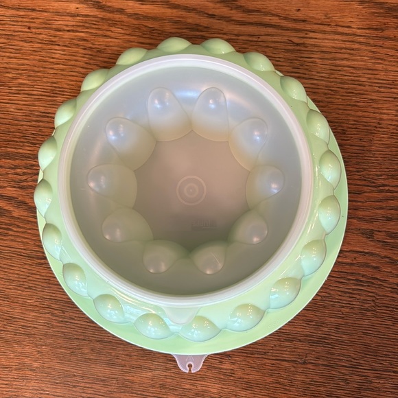 Tupperware Round Jello Mold - Picture 2 of 4